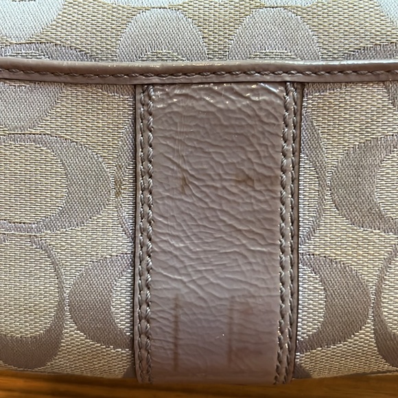 Coach Wallet Classic C Design - Lavender w/ Patent Leather & Silver Buckle - Picture 5 of 8